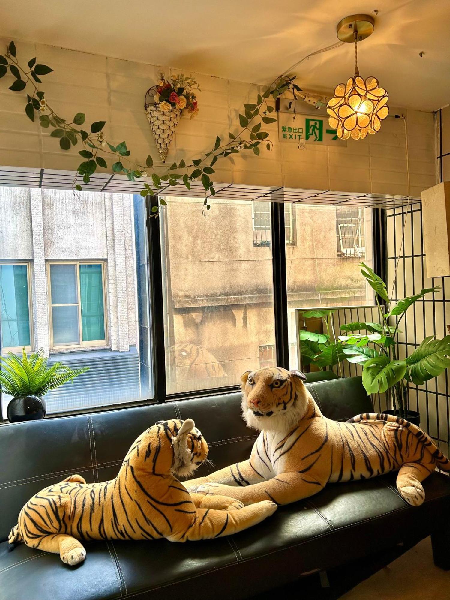 Taipei Triple Tiger Inn Zewnętrze zdjęcie